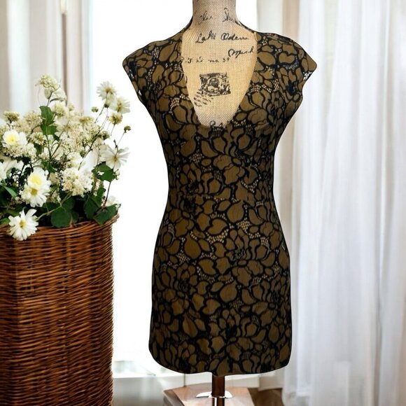 Free People Stretch Lace Gothic Glam Noir Romance Mini Dress Tunic Size Small - Picture 1 of 8